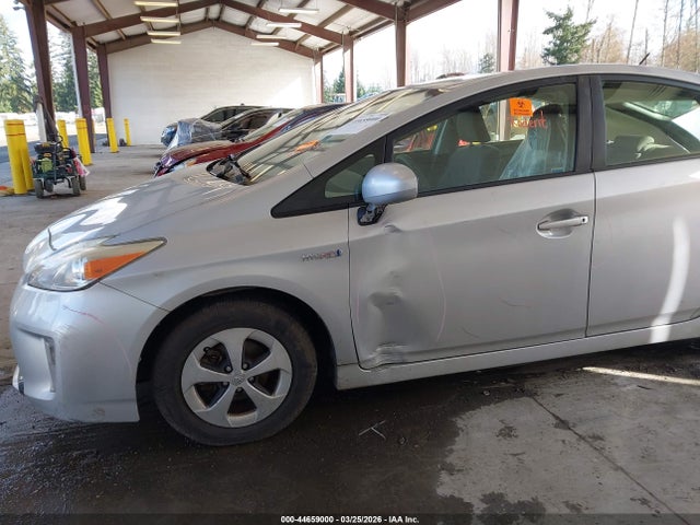 2014 TOYOTA PRIUS JTDKN3DU0E0356948 Photo 5