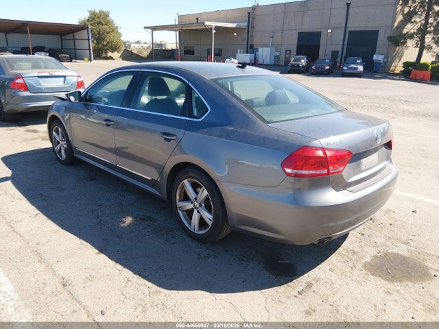 Volkswagen Passat 1.8t Se 2014 1VWBT7A30EC063801 Image 3
