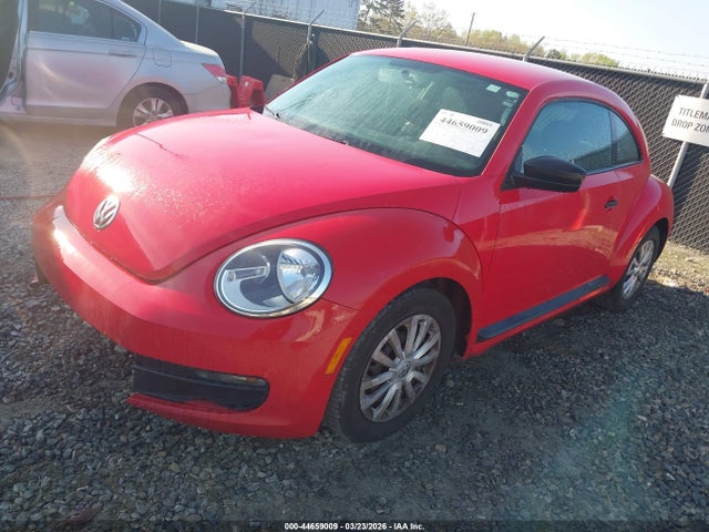 44659009 :رقم المزاد ، 3VWFP7AT5CM652778 vin ، 2012 Volkswagen Beetle Entry مزاد بيع