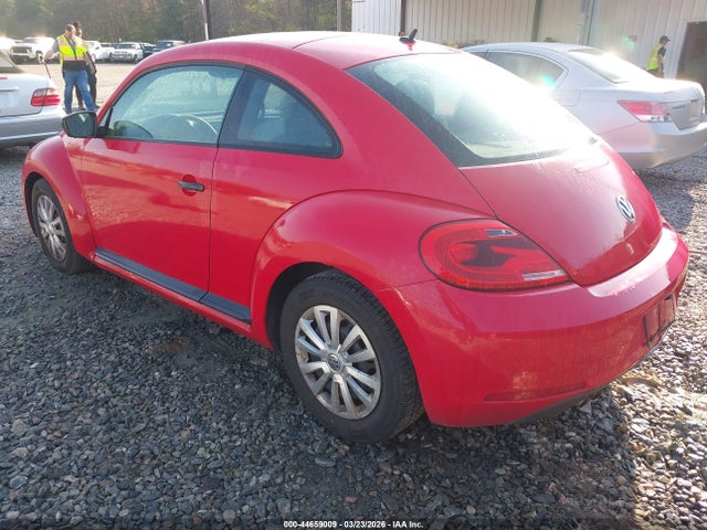 44659009 :رقم المزاد ، 3VWFP7AT5CM652778 vin ، 2012 Volkswagen Beetle Entry مزاد بيع