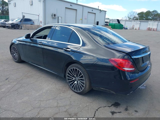 Продажа на аукционе авто 2018 Mercedes-benz E 300, vin: WDDZF4JB4JA333140, номер лота: 44659074