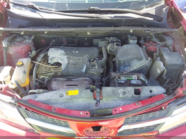 2T3BFREV6FW293682 Toyota RAV4 LE