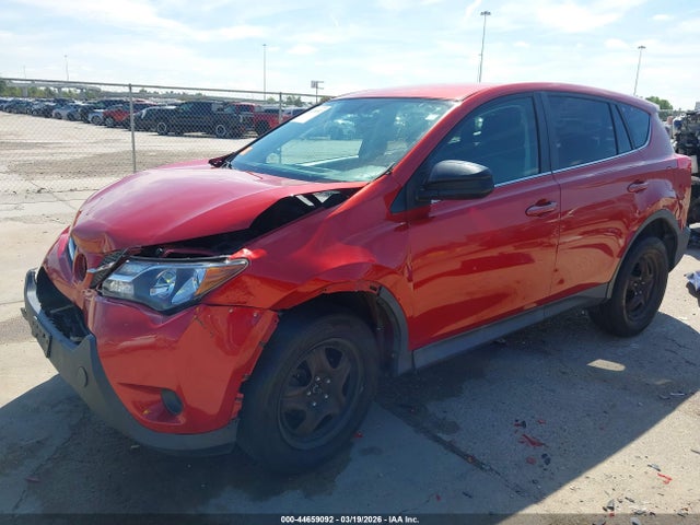 2T3BFREV6FW293682 Toyota RAV4 LE