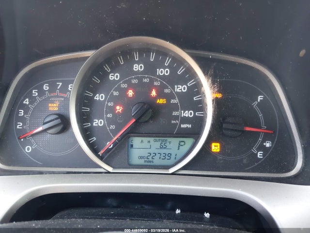 2T3BFREV6FW293682 Toyota RAV4 LE