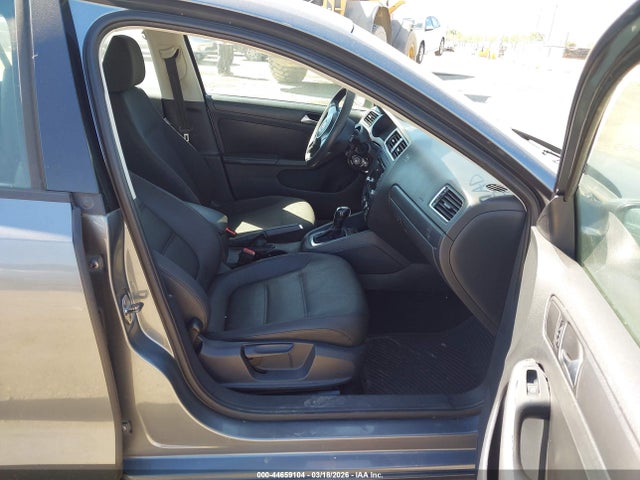 44659104 :رقم المزاد ، 3VWDP7AJ3CM120564 vin ، 2012 Volkswagen Jetta 2.5l Se مزاد بيع