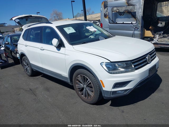 2018 VOLKSWAGEN TIGUAN 3VV3B7AX3JM025549