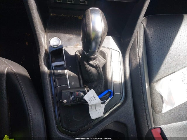 2018 VOLKSWAGEN TIGUAN 3VV3B7AX3JM025549 Photo 10