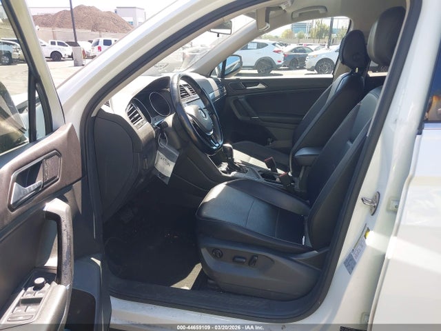 2018 VOLKSWAGEN TIGUAN 3VV3B7AX3JM025549 Photo 4