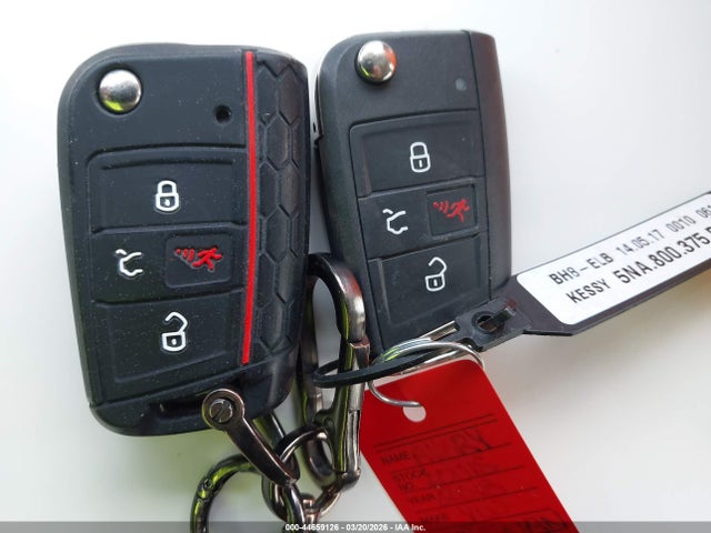 44659126 :رقم المزاد ، 3VV3B7AX6JM026792 vin ، 2018 Volkswagen Tiguan 2.0t Se/2.0t Sel مزاد بيع