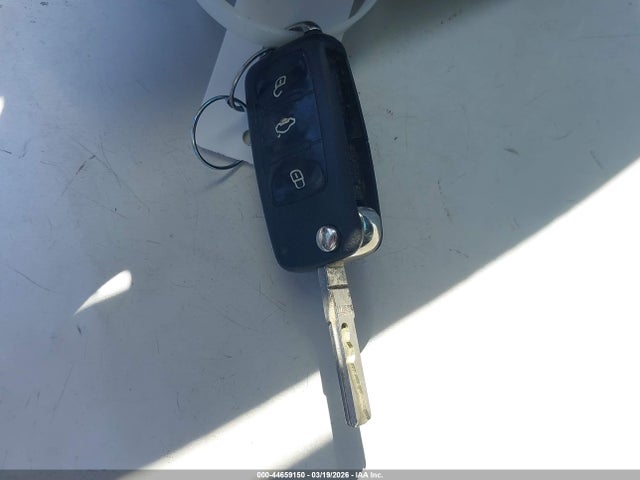3VWD17AJ7FM342272 Volkswagen Jetta 1.8t Se