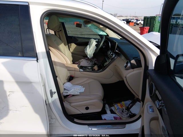 44659173 :رقم المزاد ، WDC0G4JB9KV168450 vin ، 2019 Mercedes-benz Glc 300 مزاد بيع