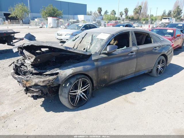 1HGCV2F9XNA000980 Honda Accord Touring