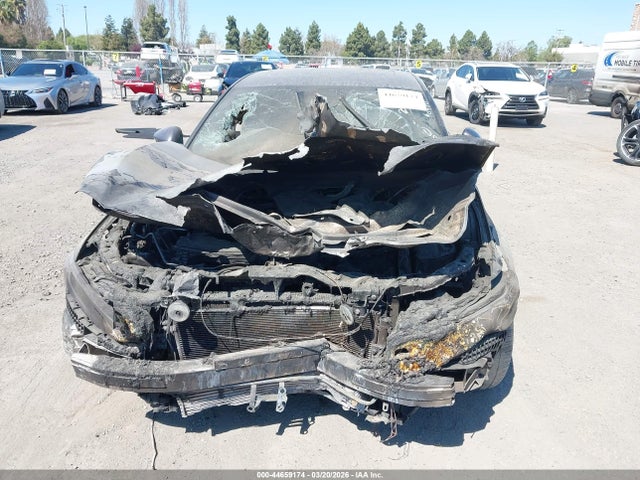 1HGCV2F9XNA000980 Honda Accord Touring