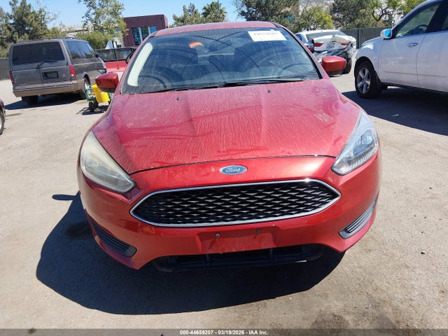 1FADP3F25JL241422 Ford FOCUS SE