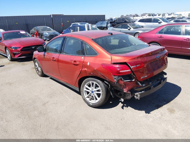 1FADP3F25JL241422 Ford FOCUS SE