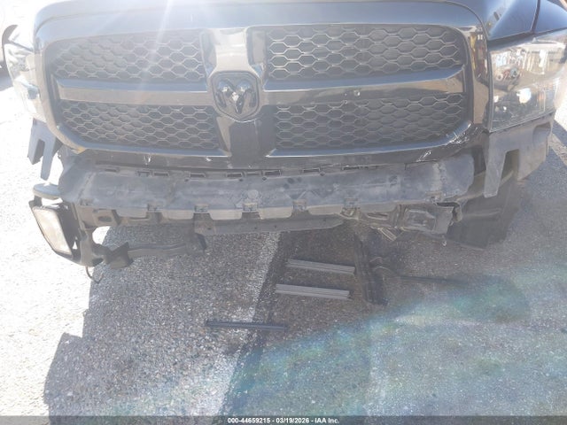44659215 :رقم المزاد ، 3C6JR6AT0HG598904 vin ، 2017 Ram 1500 Express  4x2 6'4 Box مزاد بيع