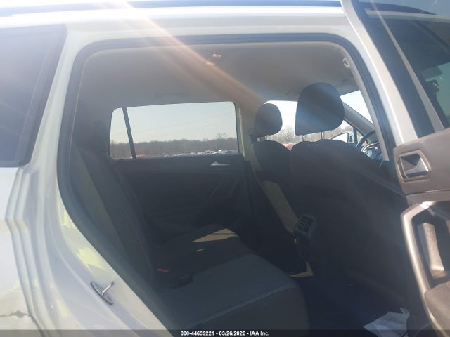44659221 :رقم المزاد ، 3VV0B7AXXMM069622 vin ، 2021 Volkswagen Tiguan 2.0t S مزاد بيع