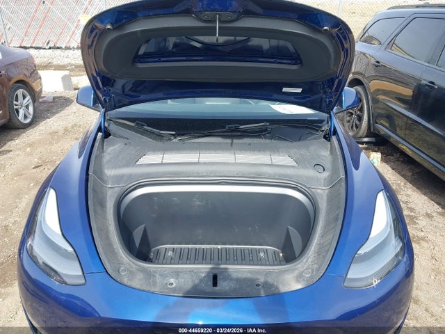 Продажа на аукционе авто 2023 Tesla Model Y Awd/long Range Dual Motor All-wheel Drive, vin: 7SAYGDEEXPA204133, номер лота: 44659220