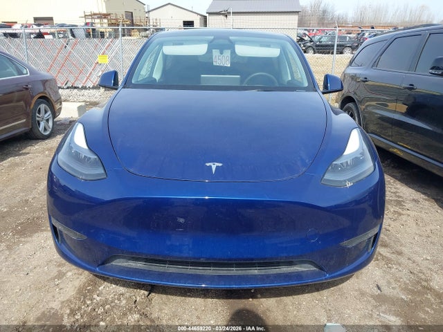 Продажа на аукционе авто 2023 Tesla Model Y Awd/long Range Dual Motor All-wheel Drive, vin: 7SAYGDEEXPA204133, номер лота: 44659220