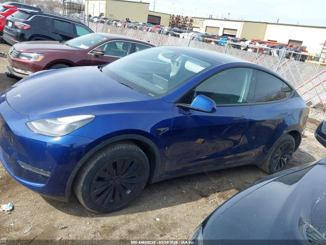 Продажа на аукционе авто 2023 Tesla Model Y Awd/long Range Dual Motor All-wheel Drive, vin: 7SAYGDEEXPA204133, номер лота: 44659220