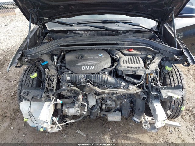 2019 BMW X1 WBXHT3C55K5L38926 Photo 9