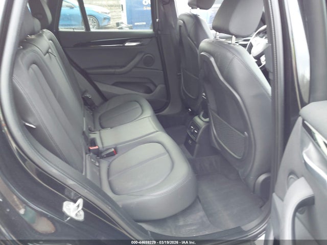 2019 BMW X1 WBXHT3C55K5L38926 Photo 7