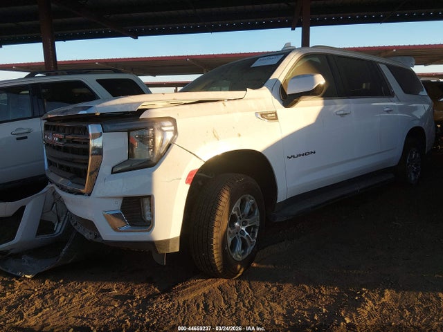 1GKS1FKD6NR307561 GMC Yukon Xl 2wd Sle