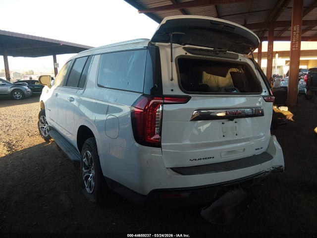 1GKS1FKD6NR307561 GMC Yukon Xl 2wd Sle