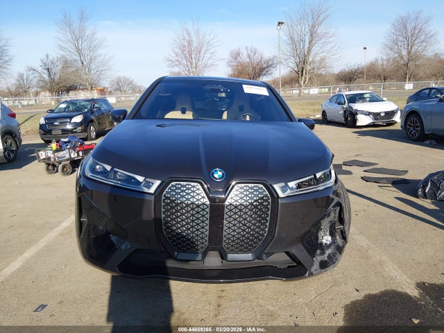 WB523CF09RCR00346 BMW Ix Xdrive50