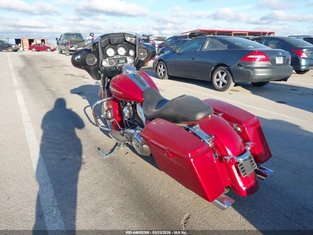 2012 HARLEY-DAVIDSON FLHX 1HD1KBM16CB687683 Photo 2