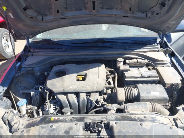 2017 HYUNDAI ELANTRA KMHD74LF1HU394712 Photo 9