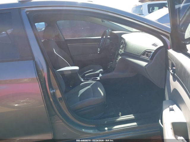 2017 HYUNDAI ELANTRA KMHD74LF1HU394712 Photo 4