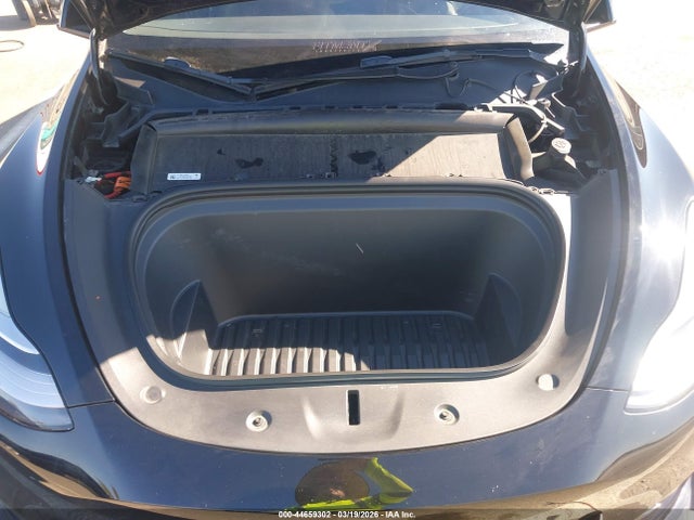 Продажа на аукционе авто 2022 Tesla Model Y Long Range Dual Motor All-wheel Drive, vin: 7SAYGDEE6NF376675, номер лота: 44659302