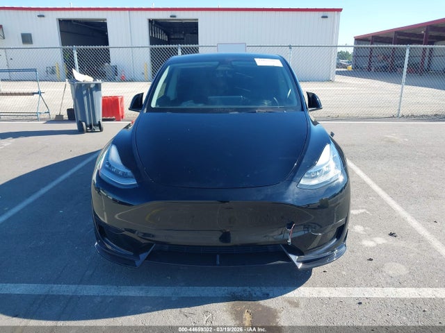 Продажа на аукционе авто 2022 Tesla Model Y Long Range Dual Motor All-wheel Drive, vin: 7SAYGDEE6NF376675, номер лота: 44659302