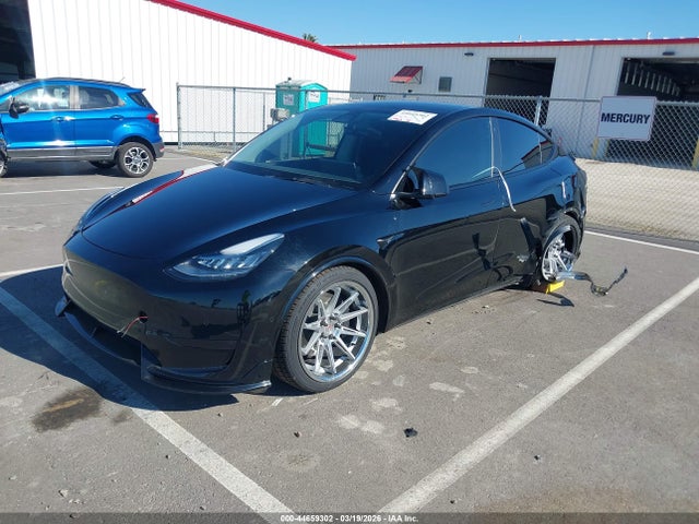 Продажа на аукционе авто 2022 Tesla Model Y Long Range Dual Motor All-wheel Drive, vin: 7SAYGDEE6NF376675, номер лота: 44659302
