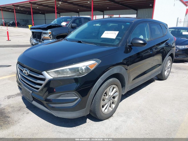 KM8J23A45JU701561 Hyundai TUCSON SE