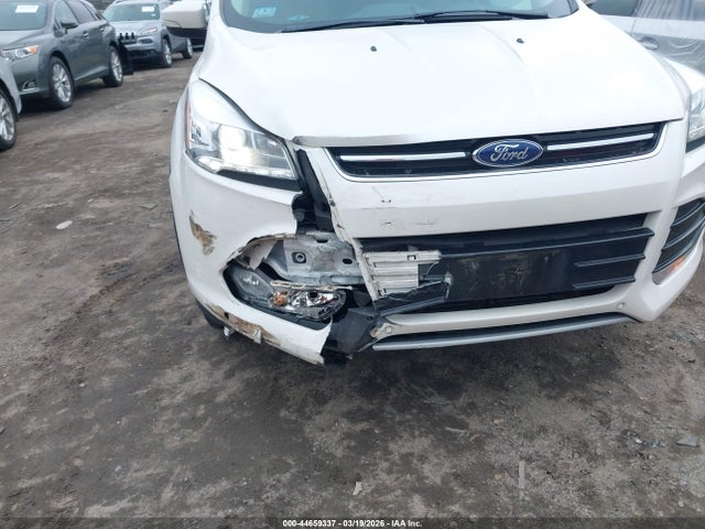 1FMCU9J97EUC26504 Ford Escape Titanium