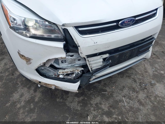 1FMCU9J97EUC26504 Ford Escape Titanium