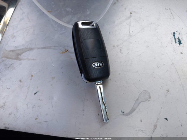 KNDPB3AC6G7820426 KIA Sportage Lx