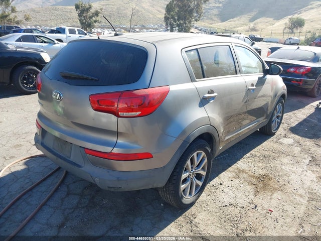 KNDPB3AC6G7820426 KIA Sportage Lx