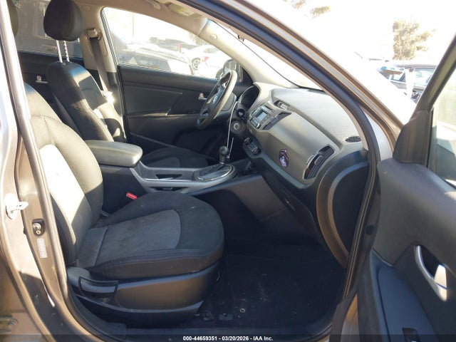 KNDPB3AC6G7820426 KIA Sportage Lx