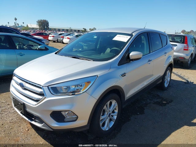 1FMCU0GDXKUB95591 Ford ESCAPE SE