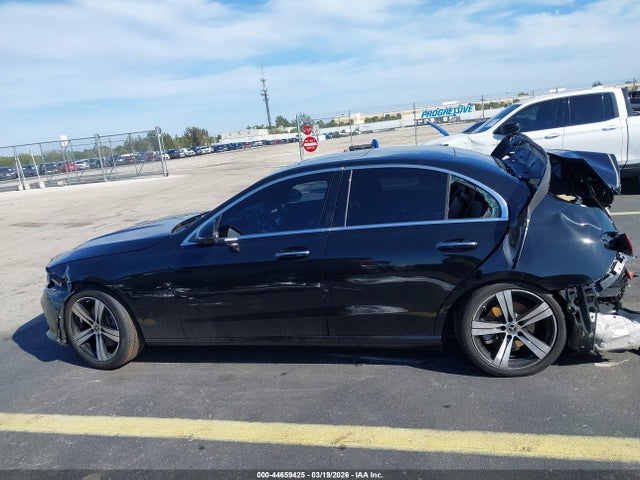 Aukcja sprzedaży 2023 Mercedes-benz C 300 Sedan, vin: W1KAF4GB1PR122170, numer aukcji: 44659425