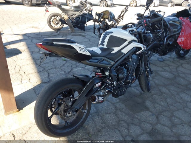 2024 TRIUMPH MOTORCYCLE STREET TRIPLE SMTA604SXRTBS8857 Photo 3