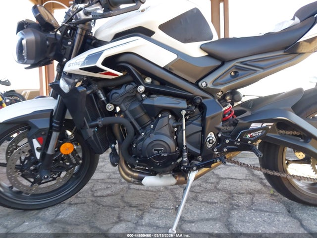 2024 TRIUMPH MOTORCYCLE STREET TRIPLE SMTA604SXRTBS8857 Photo 8