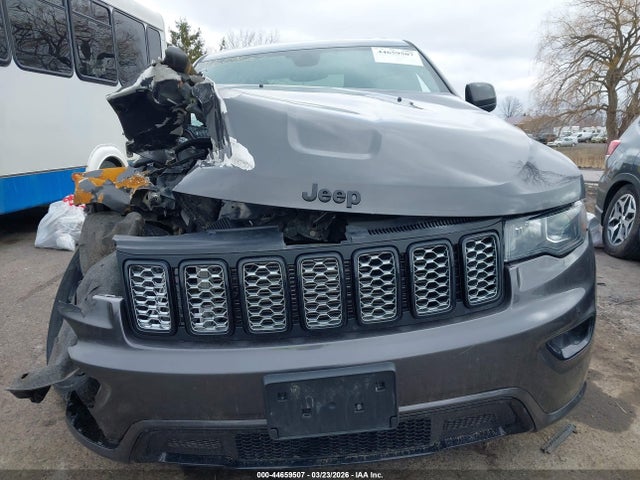 Продажа на аукционе авто 2018 Jeep Grand Cherokee Altitude 4x4, vin: 1C4RJFAGXJC203707, номер лота: 44659507