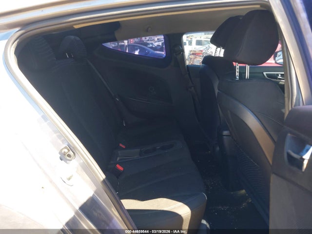 Hyundai Veloster 2017 KMHTC6ADXHU307992 Image 8