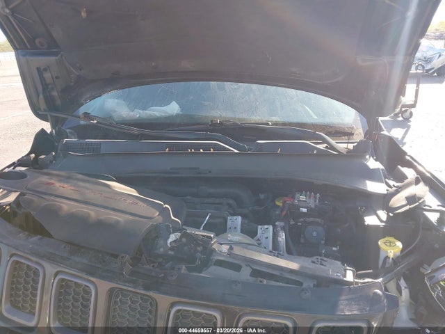 2019 JEEP COMPASS 3C4NJDDBXKT671106 Photo 9