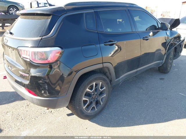 2019 JEEP COMPASS 3C4NJDDBXKT671106 Photo 3