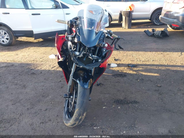 2025 TRIUMPH MOTORCYCLE DAYTONA SMTL23UF8STBV0323 Photo 4